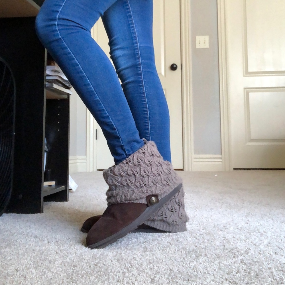 MUKLUKS Ankle boots size 9